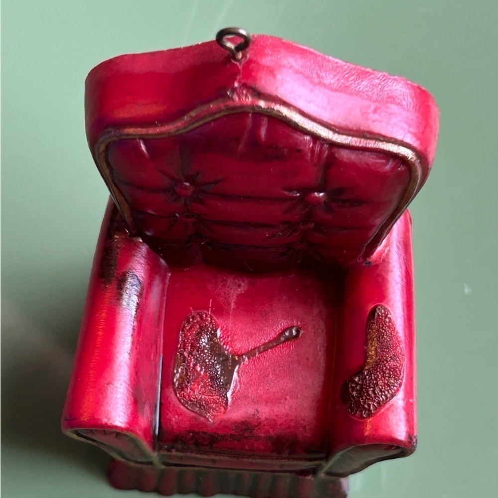Rare Vintage Christmas Decor Ornament Red Chair Retro Holiday Kitsch 1988 80’s - Picture 5 of 6